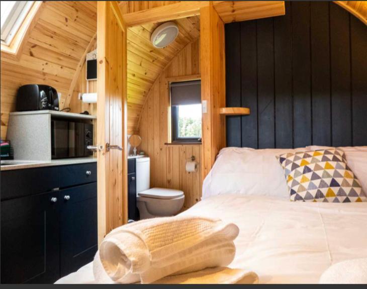 Robins Nest Glamping Pod With Hot Tub Hotel Keith Exterior foto